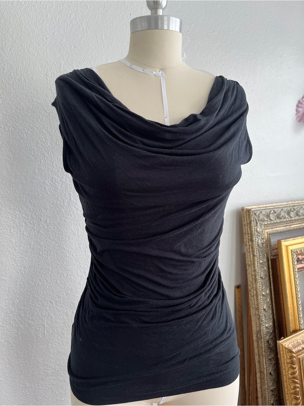 Ann Taylor Sleeveless Ruched Scoop Neck Top